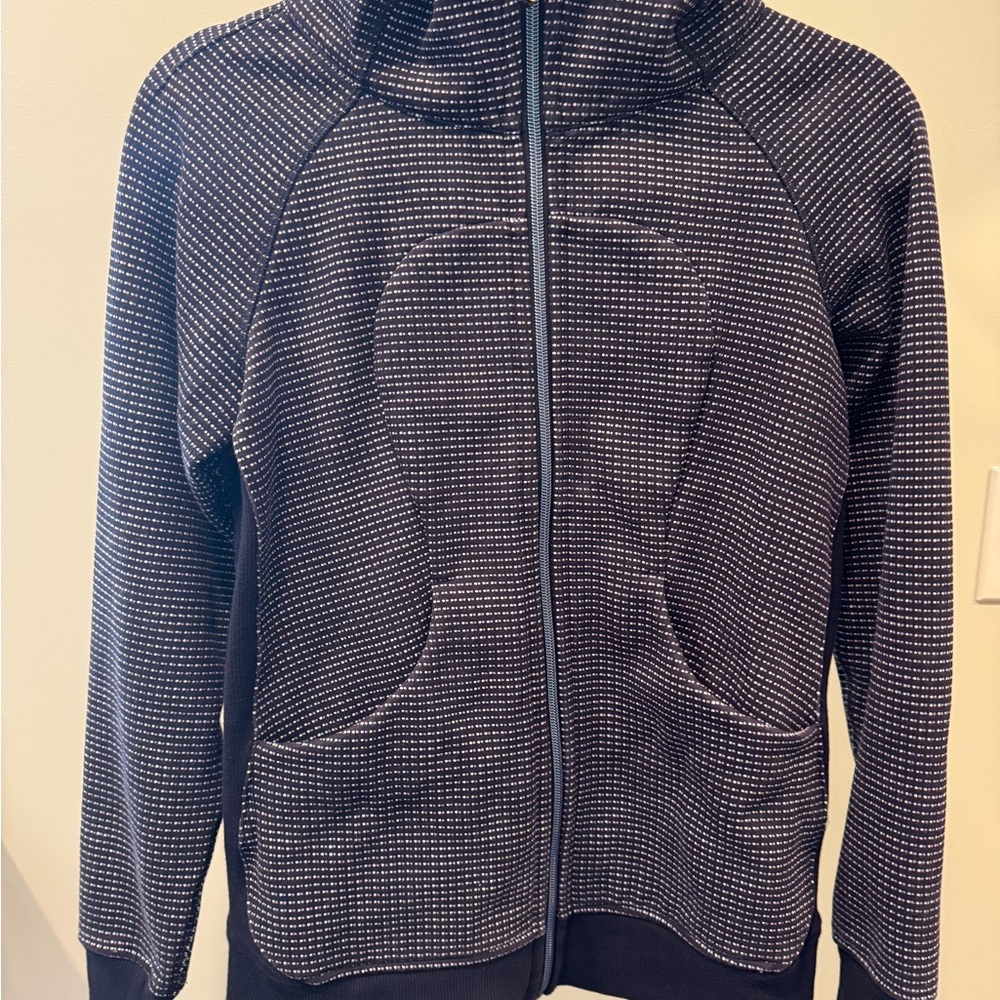 Lululemon Scuba III - Size 6